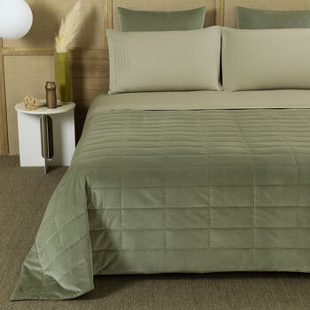 Luxury Cashmere Velvet Light Quilt