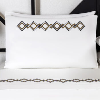 Twist Embroidery Pillowcase